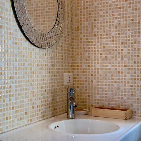 Domus 2 Apartment *