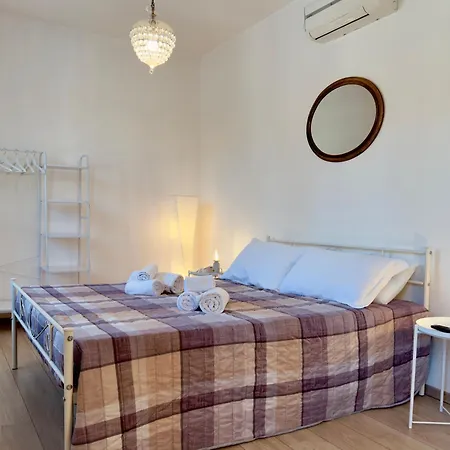 Apartman Domus 2 *
